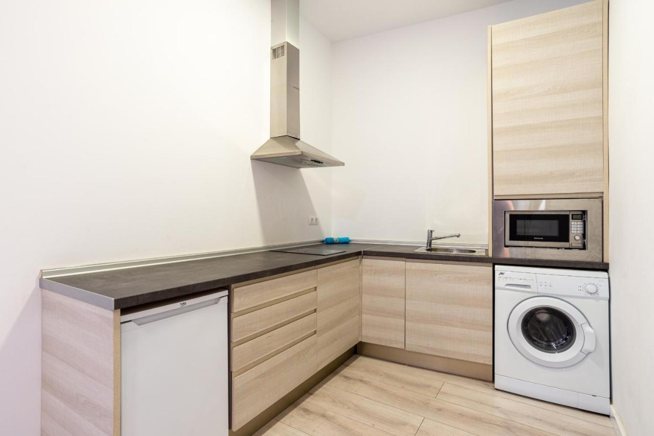 Urbe10 Plaza De La Constucion Premium Loft Apartment Malaga Bagian luar foto