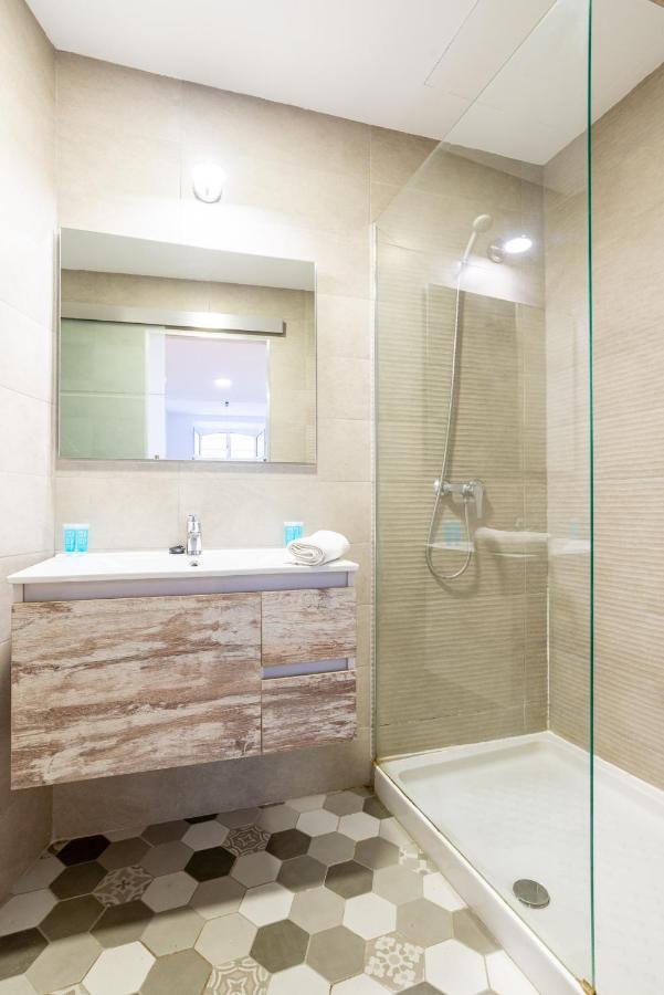 Urbe10 Plaza De La Constucion Premium Loft Apartment Malaga Bagian luar foto
